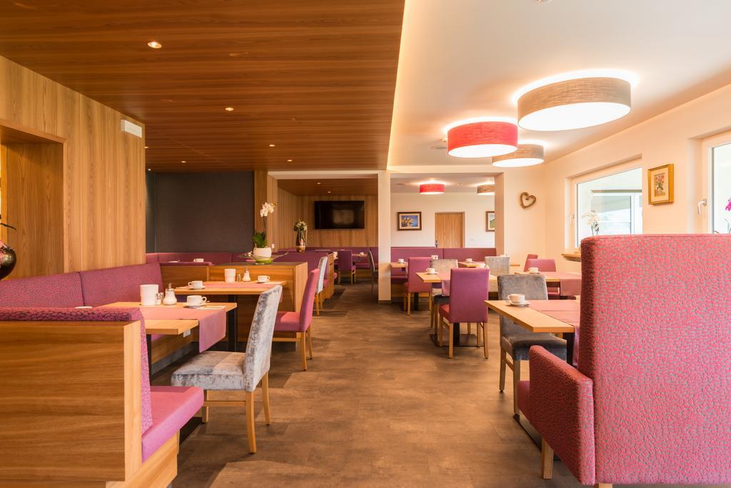 Hotel Garni Herz Tirolo Luaran gambar