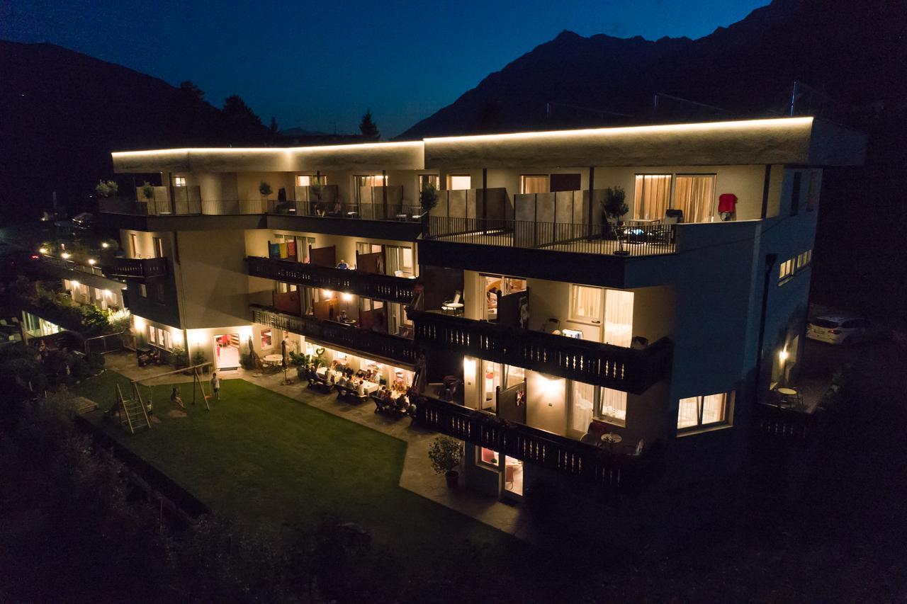 Hotel Garni Herz Tirolo Luaran gambar