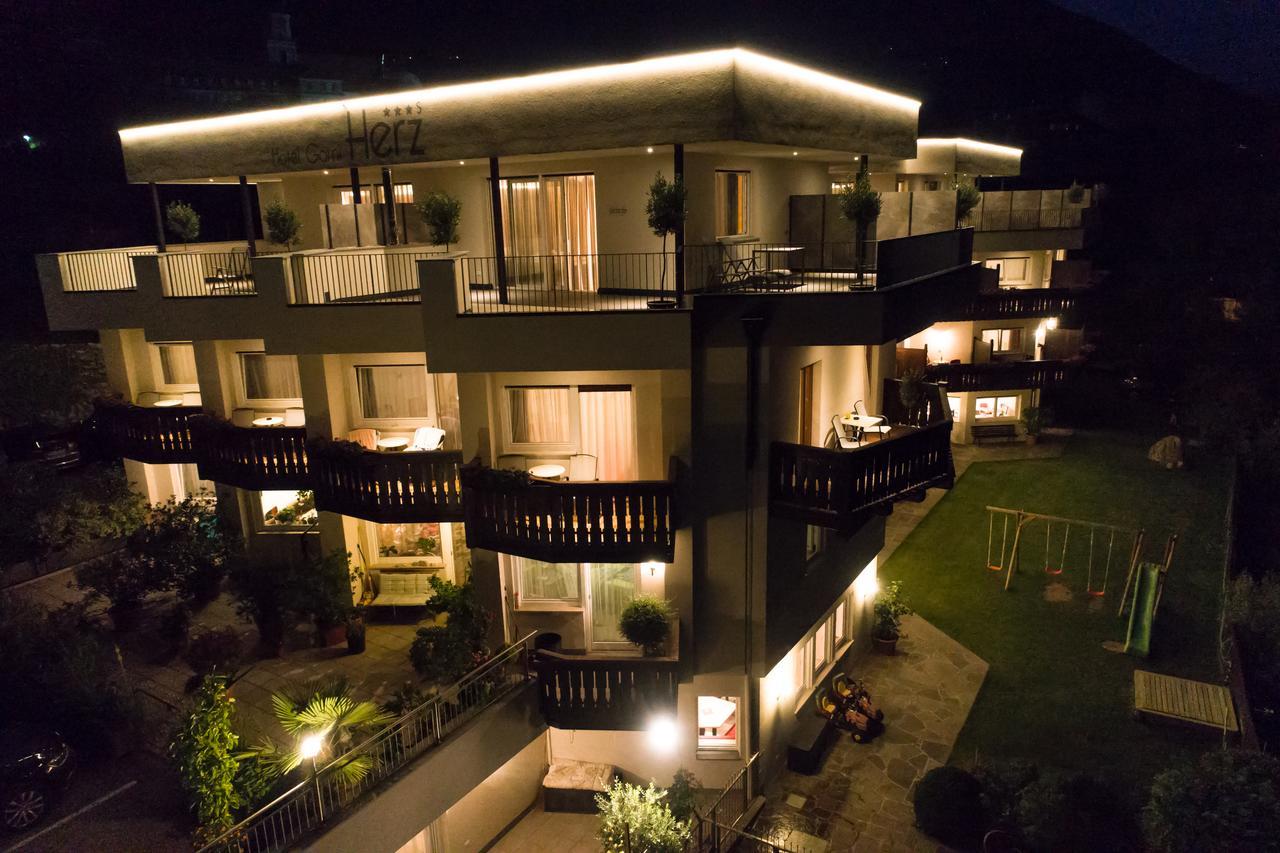 Hotel Garni Herz Tirolo Luaran gambar